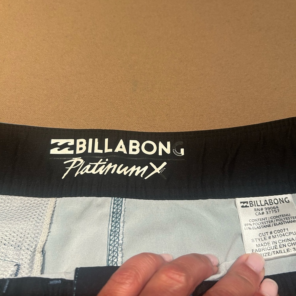 Billibong/Vizla Men's Swim Trunks Set - Picture 4 of 16